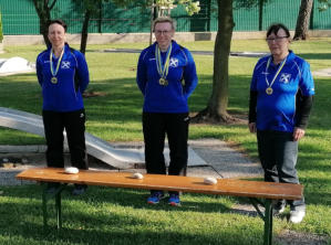 Gold für unsere Damenmannschaft - Landesmeisterschaft 2021 (Angie, Katja, Hermi)